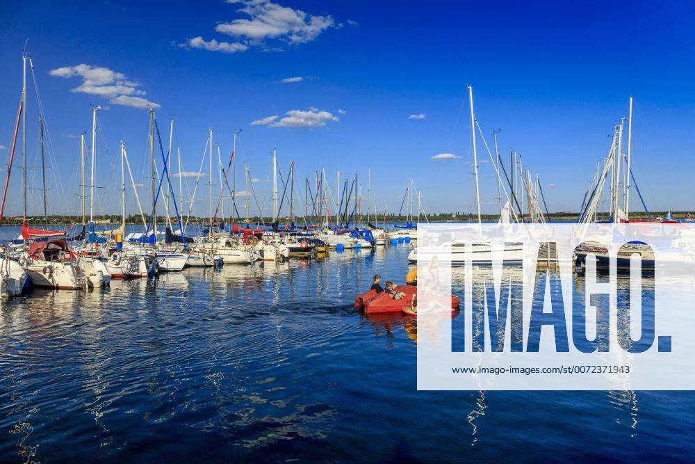 TopReiseziel Lausitzer Seenland Marina am Goitzschesee bei Bitterfeld