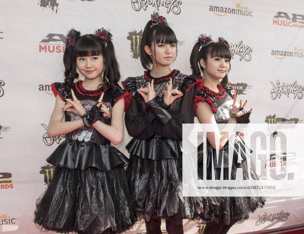 18 July 2016 Columbus Ohio Yui Mizuno as Yuimetal Suzuka Nakamoto as Su metal and Moa