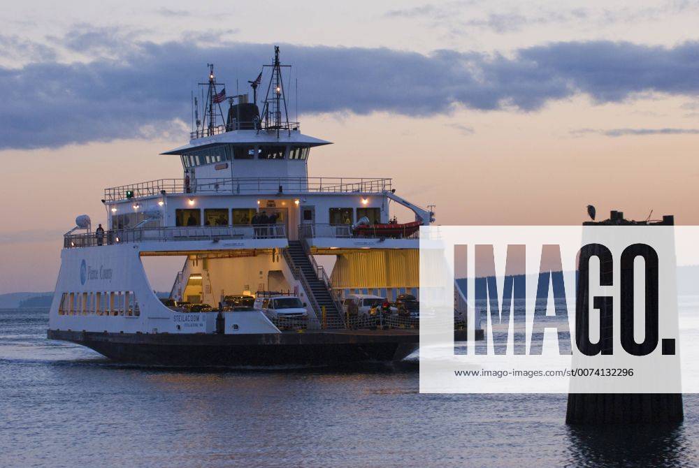USA, WA, Whidbey Island. Port Townsend Keystone ferry Steilacoom II