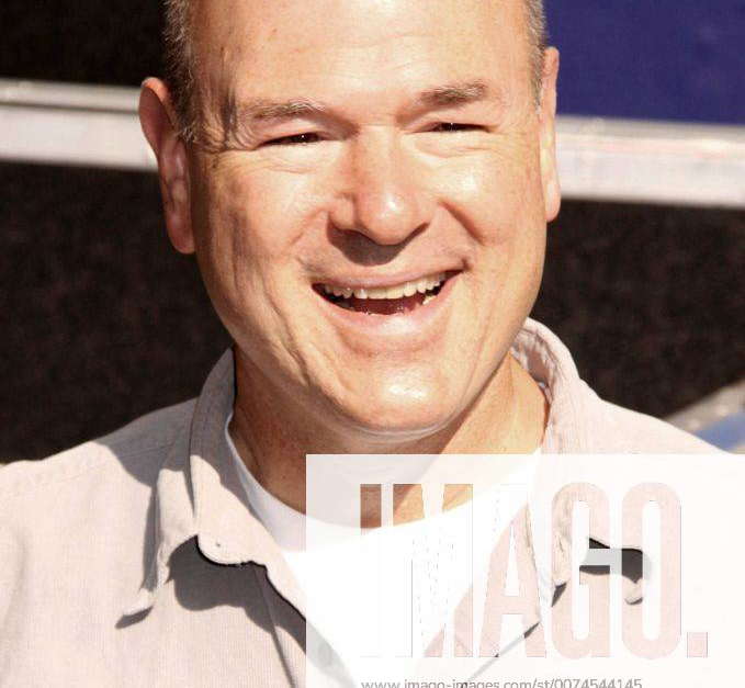 Jul 06, 2009 - New York, New York, USA - Comedian LARRY MILLER arrives ...