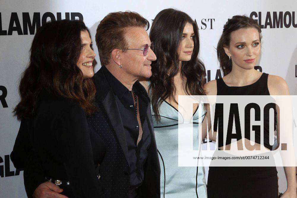 LOS ANGELES - NOV 14: Ali Hewson, Bono, Eve Hewson and Jordan Hewson at ...