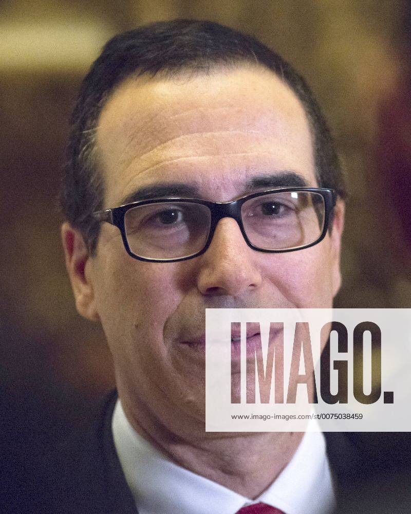 November 30, 2016 New York, New York, United States of America Steven Mnuchin, a contender for