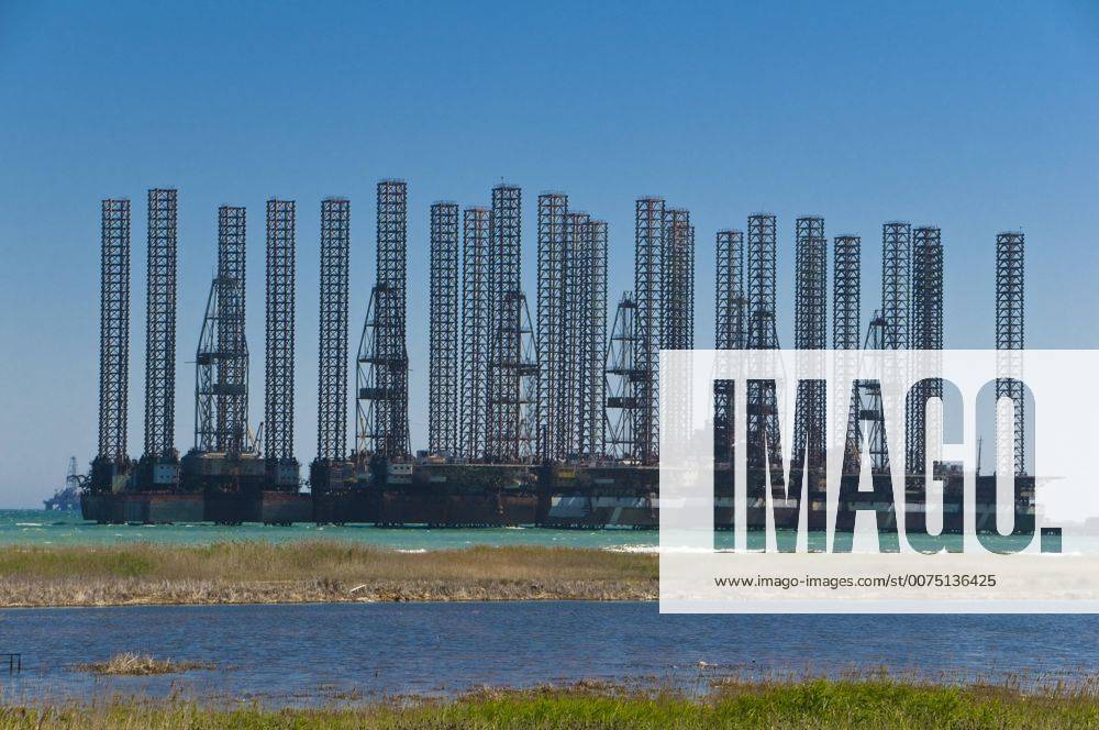 Offshore oil rigs at the Baku Bay, near Baku, Azerbaijan, Central Asia ...