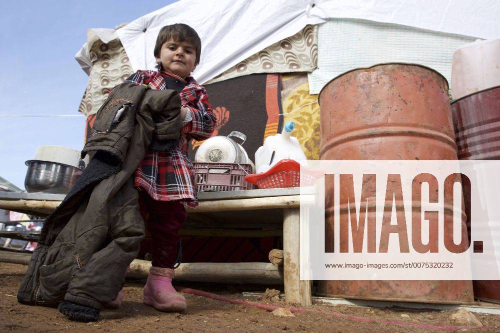 January 27, 2016 - Mount Sinjar, Iraq - Yazidi IDPs on Mount Sinjar ...