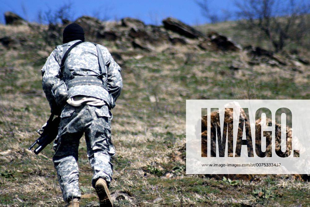 Bild Task Force Mar 08, 2008 - Gjil, Kosovo - The Commander of the Multinational Task ...