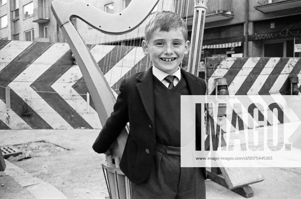 Das Wunderkind mit der Harfe, Rainer, in München, Deutschland 1960er