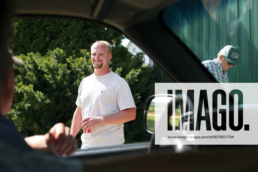 Kyle Sheaffer Dixon, Illinois, USA - KYLE SHEAFFER, 28, grows corn and soybeans with ...