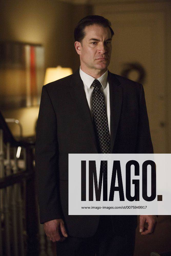 MR. ROBOT -- eps2.3_logic%u2010b0mb.hc Episode 205 -- Pictured: Jeremy ...