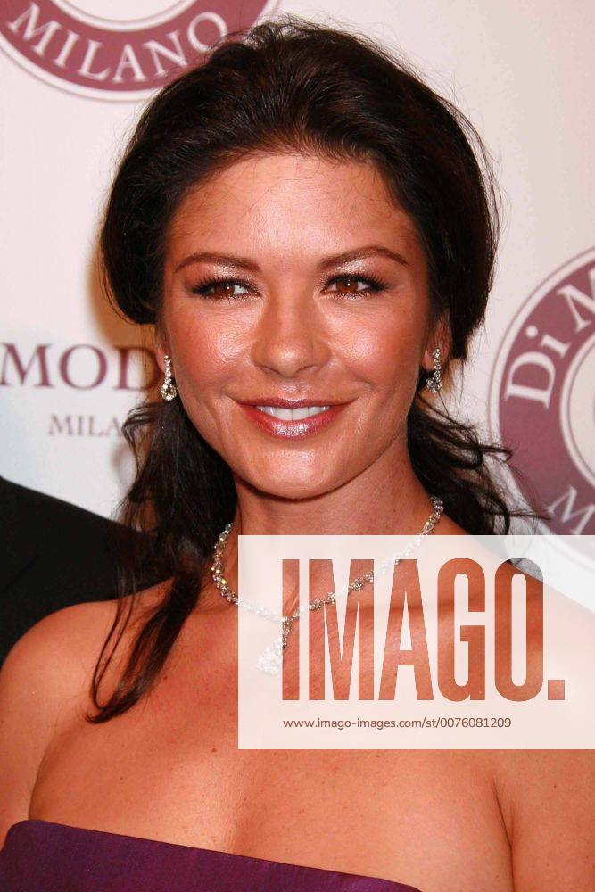 Oct. 5, 2007 - New York, New York, U.S. - CATHERINE ZETA-JONES ARRIVING ...