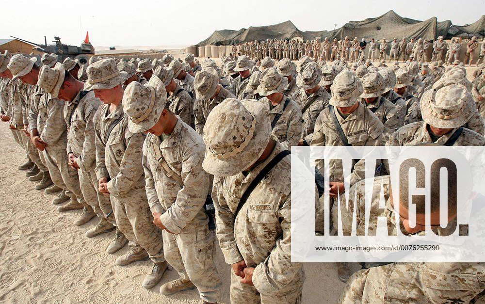 Aug 26, 2006; Rawah, IRAQ; Hundreds of Marines, sailors and soldiers ...