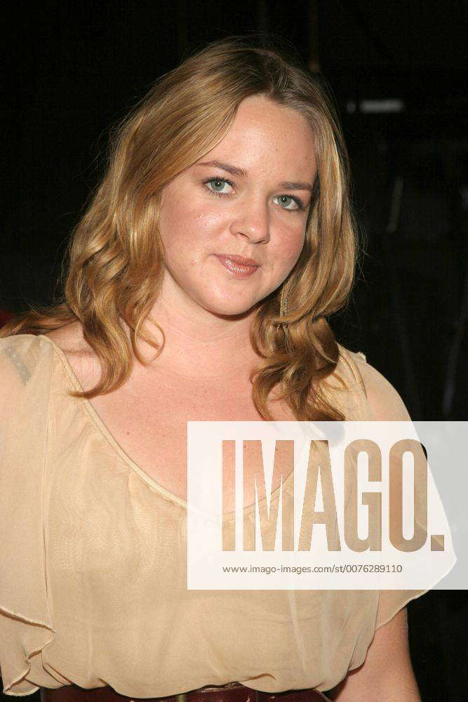 Sep 15 2006 Los Angeles Ca Usa Actress April Matson Arrives At The Vip Reception For Cirque Du 8593