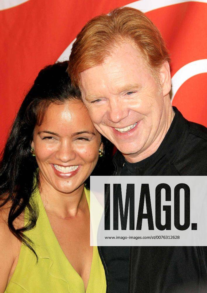 Sept. 30 2006 Malibu CALIFORNIA USA DAVID CARUSO AND WIFE