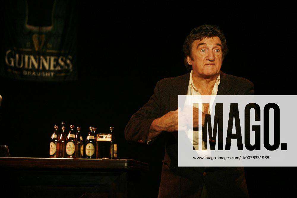 Oct 12 2006 New York Ny Usa Shay Duffin As Brendan Behan In Confessions Of An Irish Rebel At 