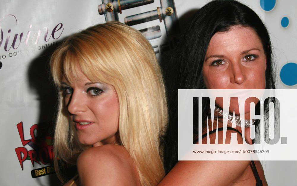 May 19 2006 Los Angeles Ca Usa Sandy Simmers And India Summer At The Naughty And Nice Reloaded