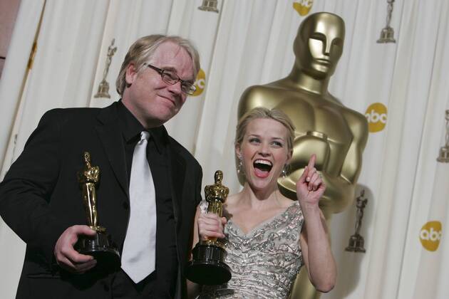 Hollywood, CA, USA - Best Actress winner Reese Witherspoon poses with ...