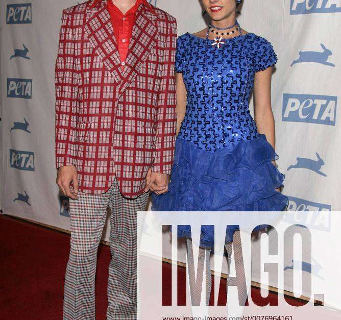 Sep 10, 2005; Hollywood, California, USA; Actor TARAN NOAH SMITH & wife