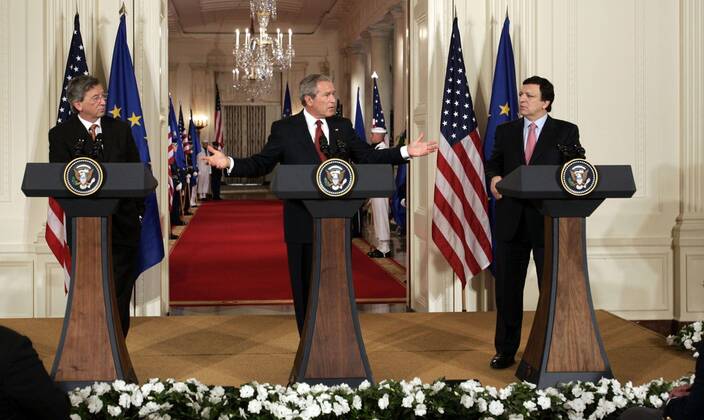 U.S. - KRT US NEWS STORY SLUGGED: BUSH-EU KRT PHOTOGRAPH BY CHUCK ...