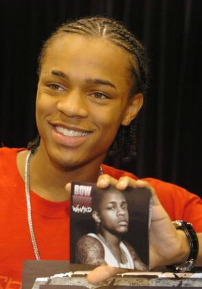Jun 29, 2005; Hawthorne, CA, USA; Rapper BOW WOW signs copies of his ...