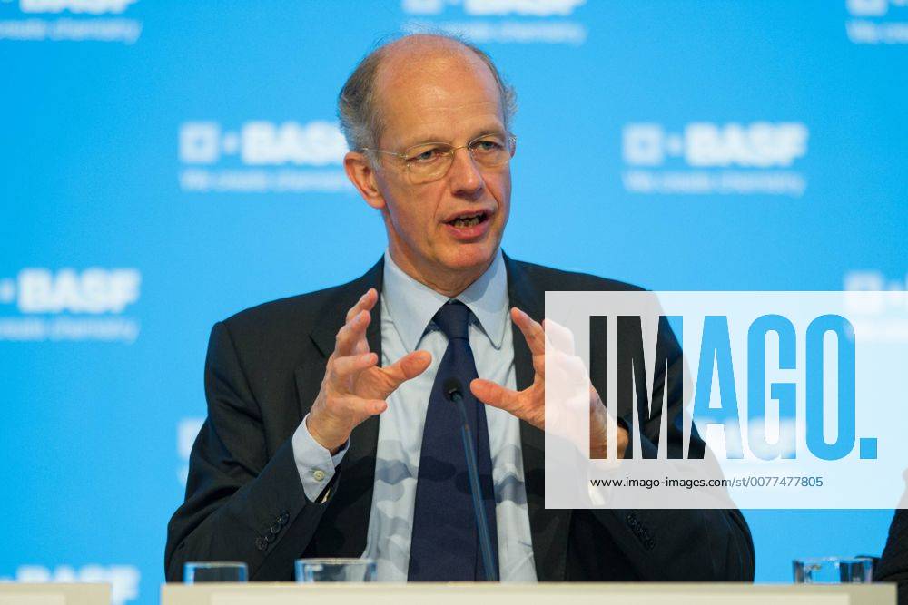 Dr Kurt Bock Vorstandsvorsitzender Ceo Basf Se Redet Redend Spricht Sprechend Gestik 