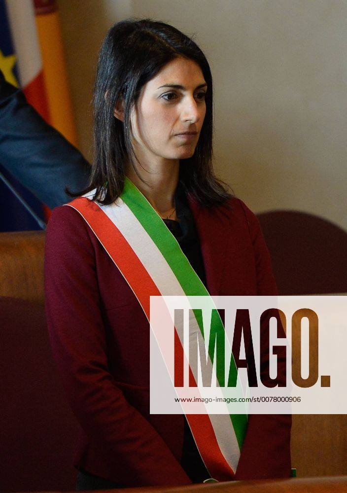 March 30, 2017 - Rome, Italy - The Mayor of Rome Virginia Raggi honors ...