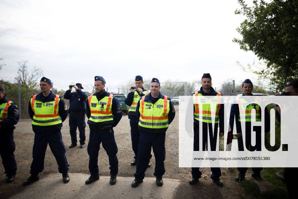 April 15, 2017 - 200 people demonstrate at the Hungarian-Serbian border ...