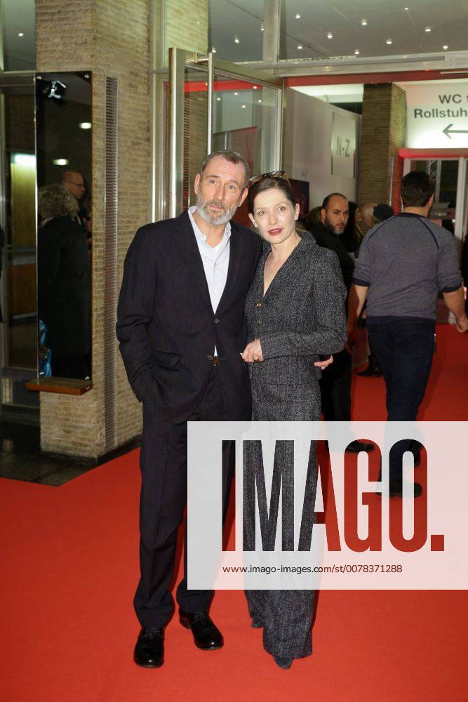 121 Heikko Deutschmann und Ehefrau Heike Falkenberg auf dem roten ...