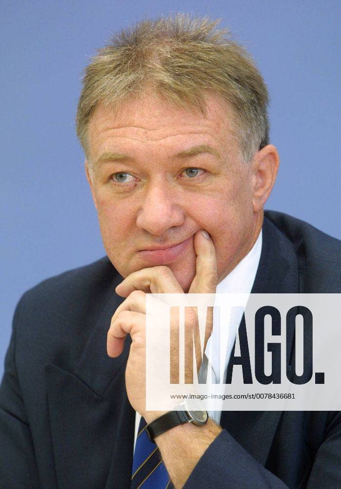 Gustav Adolf Horn, Deutsches Institut fuer Wirtschaftsforschung, DIW. Berlin, 23.10.2001, Berlin