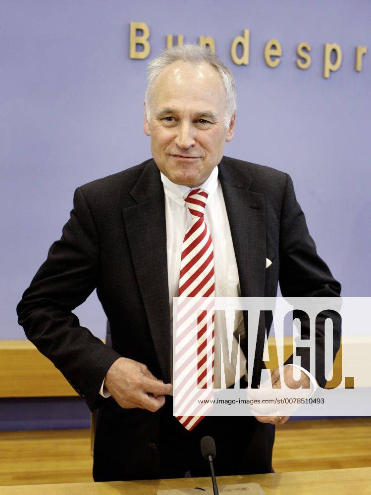 Erwin HUBER, CSU Parteivorsitzender, in der Bundespressekonferenz ...