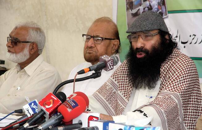 Pakistan Salahuddin R Pakistan - KARACHI, PAKISTAN, MAY 15: Kashmiri militant commander ...