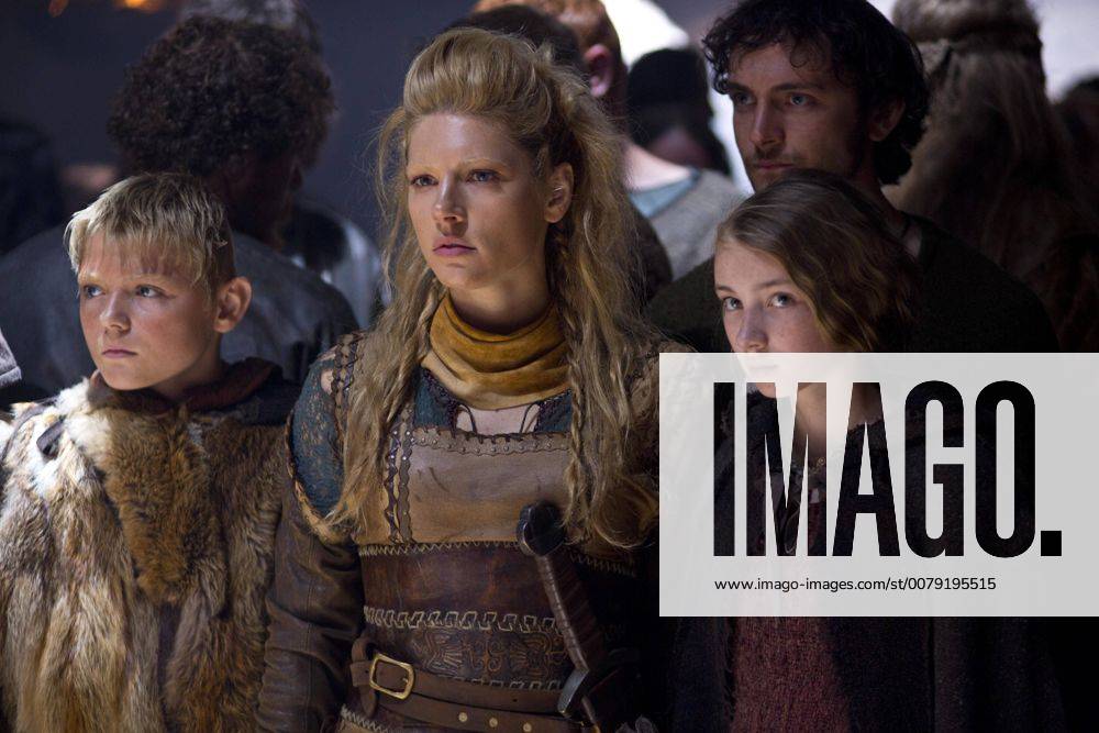 Vikings 2013 Ragnar Lothbrok s wife and children- left to right