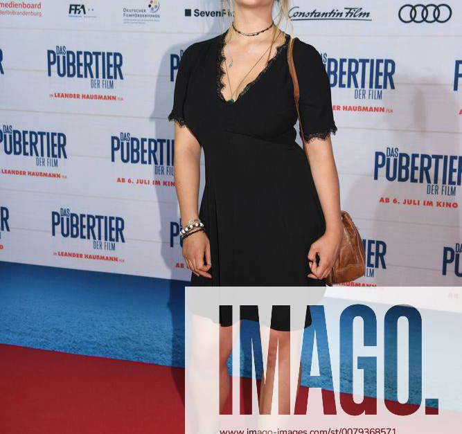 Neele Marie Nickel Premiere Das Pubertier - Der Film Mathäser