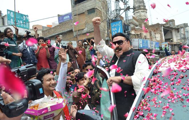 Rasheed Saab Rwp Pakistan - RAWALPINDI, PAKISTAN, JUL 28: Chief of Awami Muslim League ...