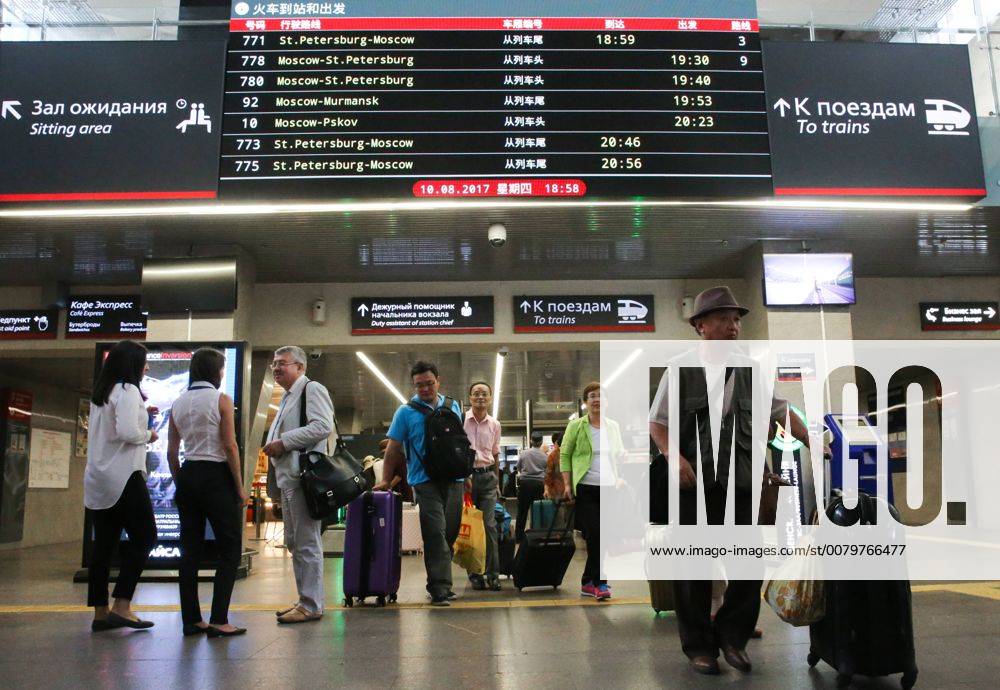 moscow-russia-august-9-2017-a-bilingual-english-and-chinese