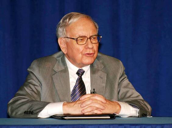 June 26, 2006 - New York, New York, U.S. - K48440WR.Warren Buffet Has ...