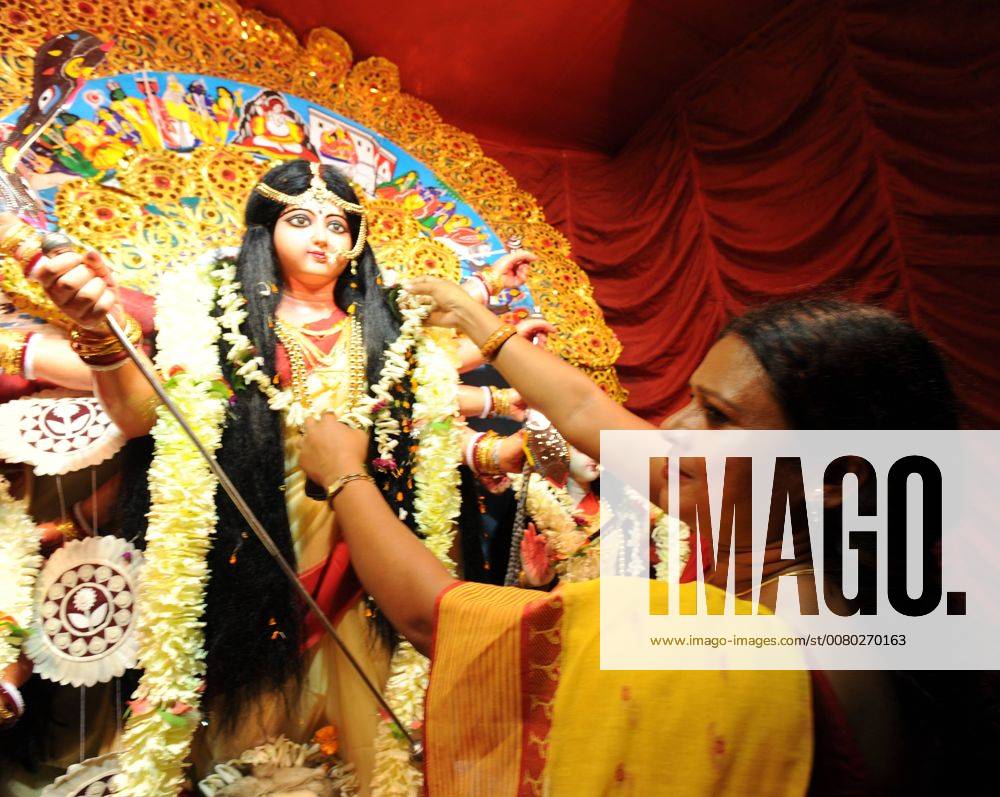 October 9, 2013 - Kolkata, West Bengal, India - Indian Sex Workers part in  the Durga Puja at