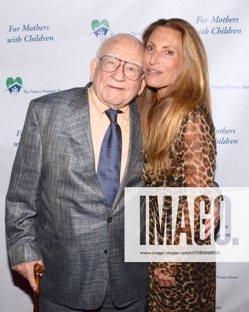 Ed Asner and Liza Asner attends the Nancy Painter Home Fall Gala ...