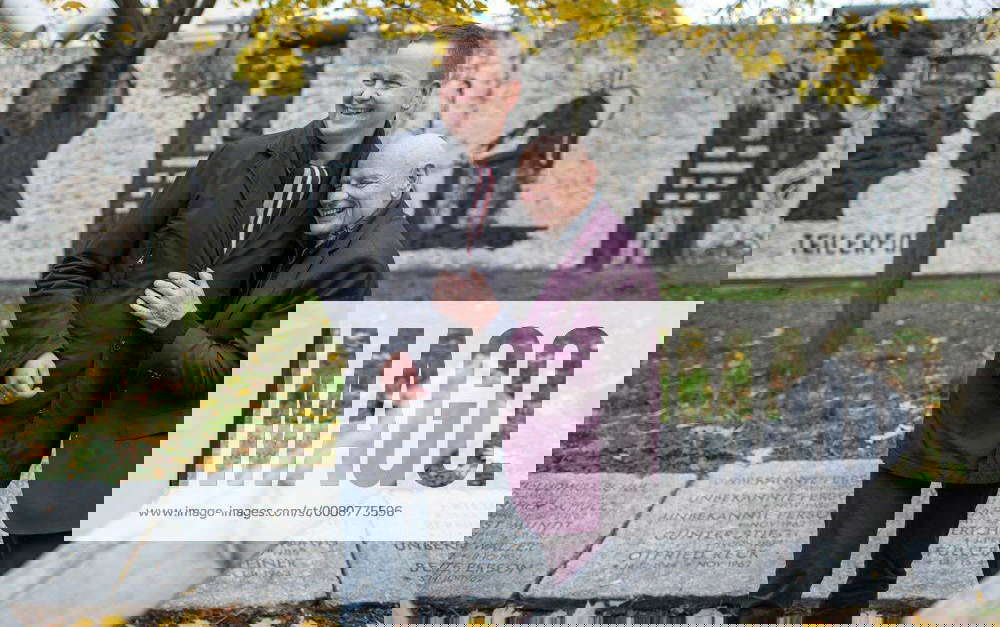Der Berliner Kuenstler Ben Wagin (re.) am Mittwoch (08.11.2017) an dem