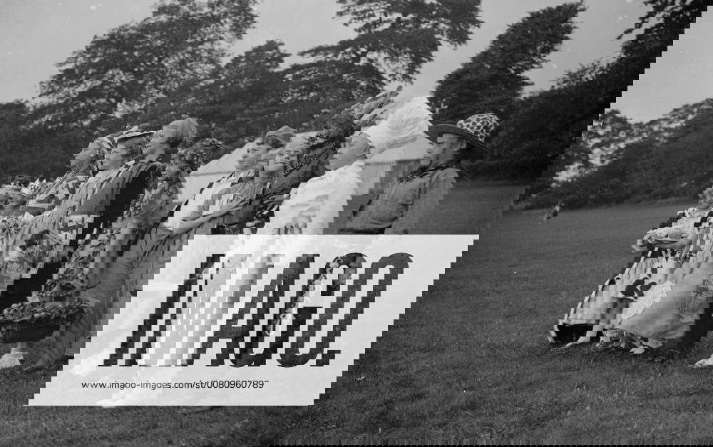Childrens fancy dress . Bexleyheath Gala . 10 July 1937, Bexleyheath