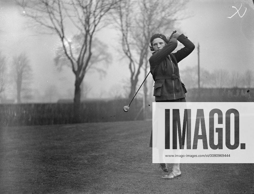 Women golfers compete for Gold Cup at Roehampton . Many of the leading ...