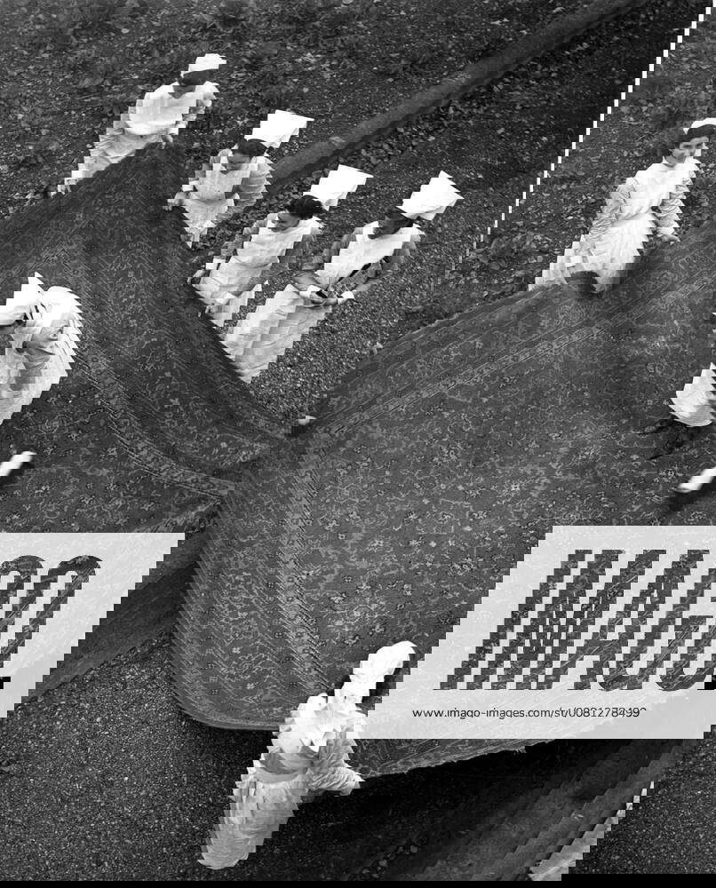 St Nicholas Hospital, Tewson Road, Plumstead. Hospital nurses clean up