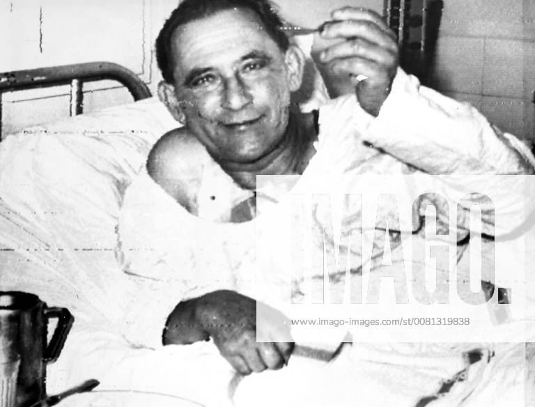 Louis Washkansky , after he received his heart transplant on 3 December