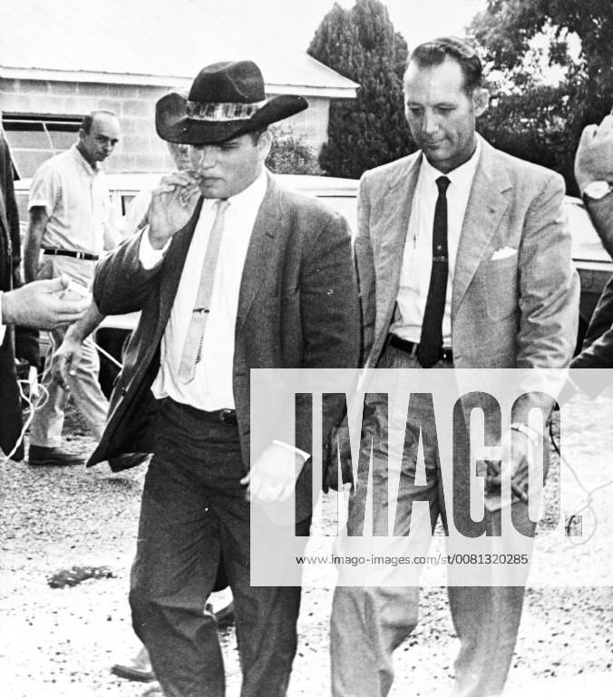 Collie Leroy Wilkins (left) is accompanied by fellow Ku Klux Klan ...