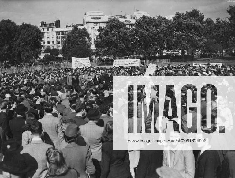 A mass meeting of those in favour of the recent operation squatter was ...