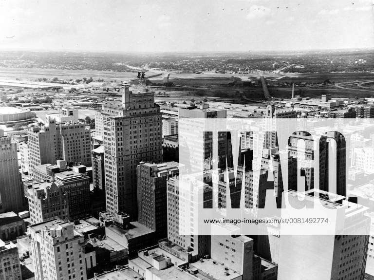 VIEW OF DOWNTOWN DALLAS, TEXAS IN 1958 ; 13 DECEMBER