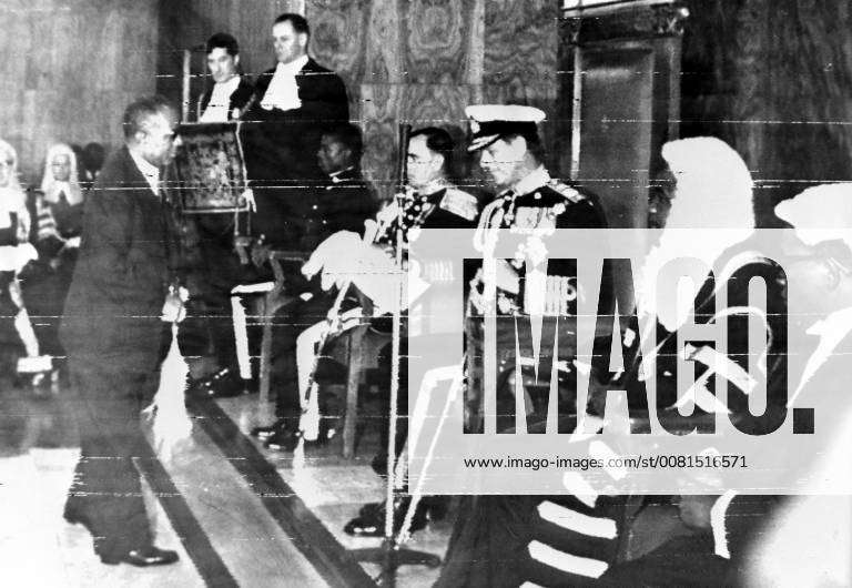 BANDA HASTINGS AND PRINCE PHILIP OPEN FIRST PARLIAMENT IN MALAWI ; 8 JULY