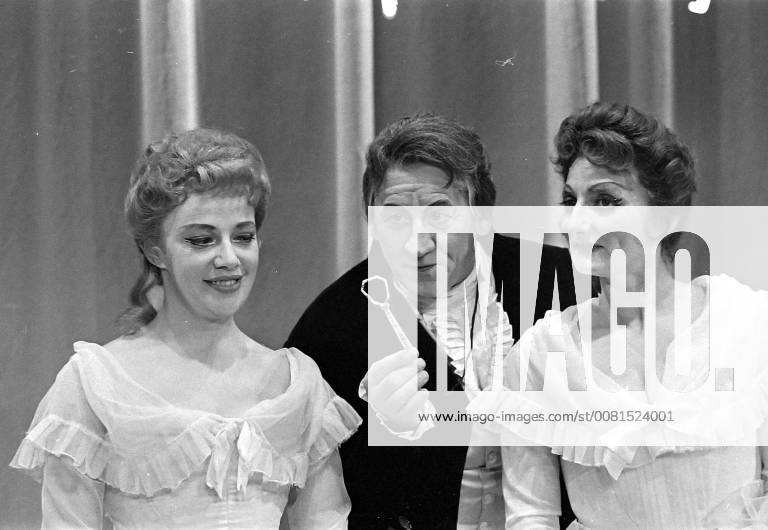 PATRICIA KERN OPERA SINGER AND DENNIS DOWLING WITH PAULINE TINSLEY IN ...