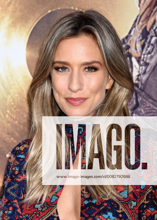 Renee Bargh arriving at the premiere of The Huntsman: Winter s War in ...