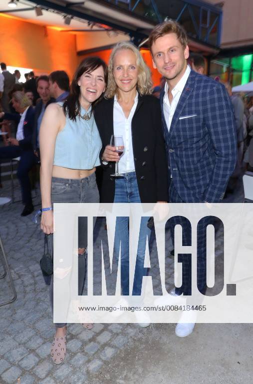 Filmfest Muenchen 30 06 2018 Janina Kim Riedle Steve Windolf Steve ...