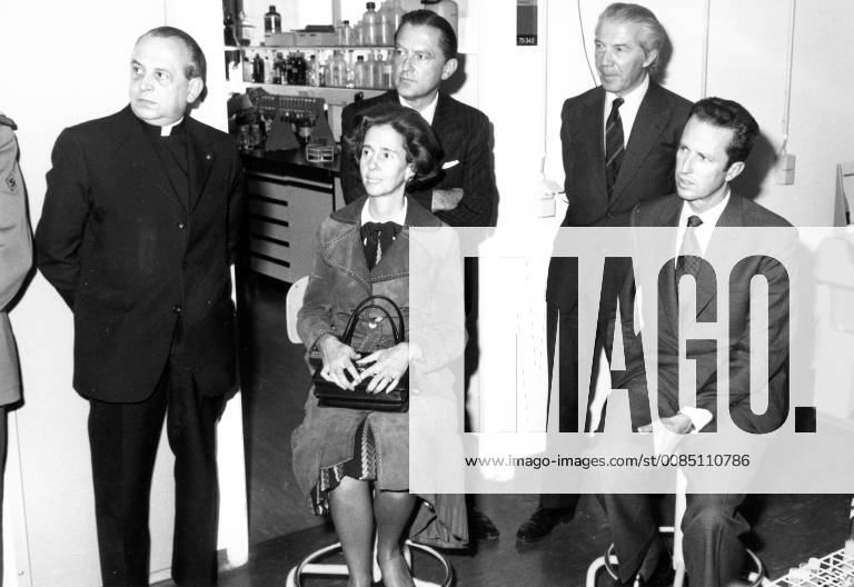  The picture is about the visit of de Duve institute of biomedical