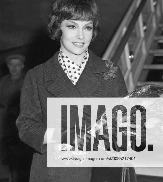 Gina Lollobrigida arrives at the Brussels airport. (BELGA ARCHIVES) Y ...